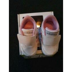 Adidas maar 18