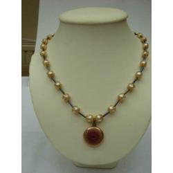 Ketting met Rozé Hanger.