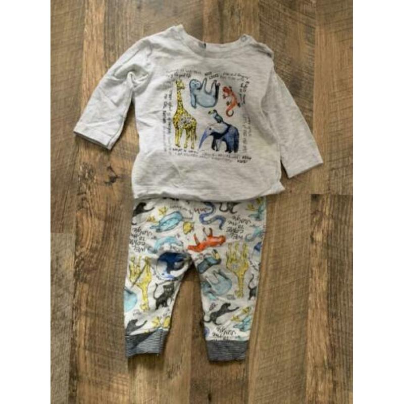 Groot pakket kleding