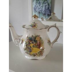 zeer oude theepot, Price Kensington England