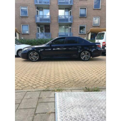 BMW 535d AUT M pakket carbonzwart