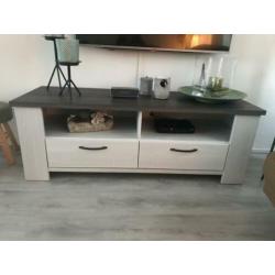 Vitrinekast + tv meubel