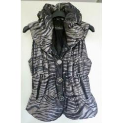 Prachtige Airfield bodywarmer maat 40. z.g.a.n.