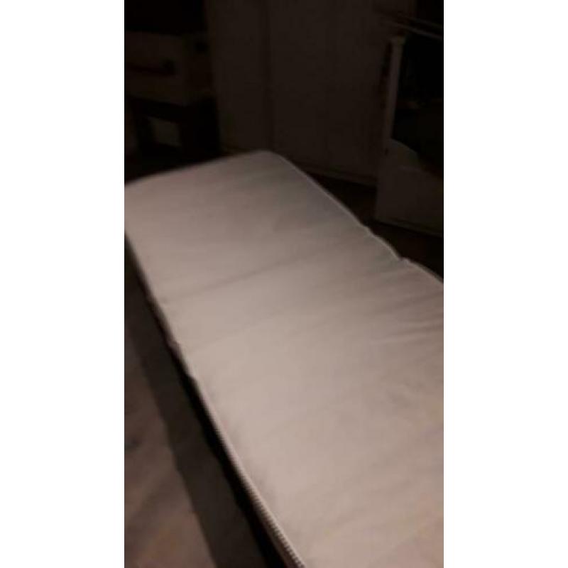 opvouw bed in nieuw staat