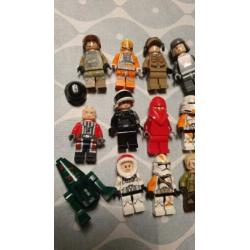 18 lego starwars poppetjes partij plus onderdelen