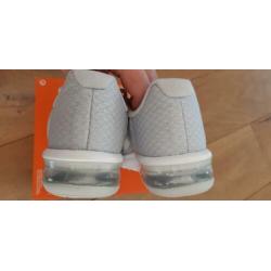 nieuw Nike Air Max Sequent maat 36 lichtgrijs
