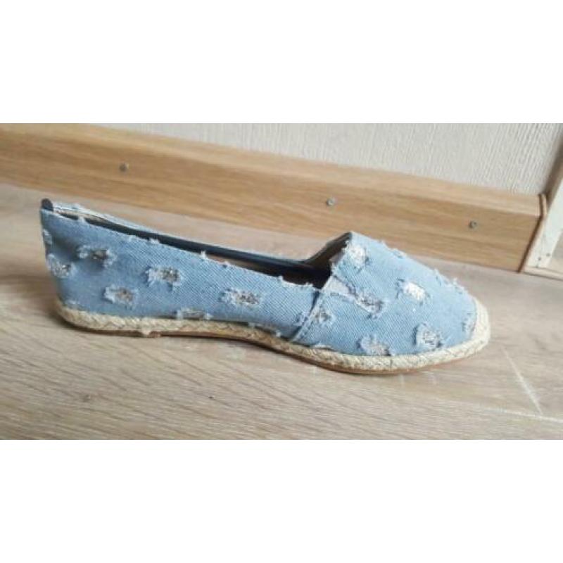 Nieuwe espadrilles Lucky Shoes 68-79 L.Blue mt 38