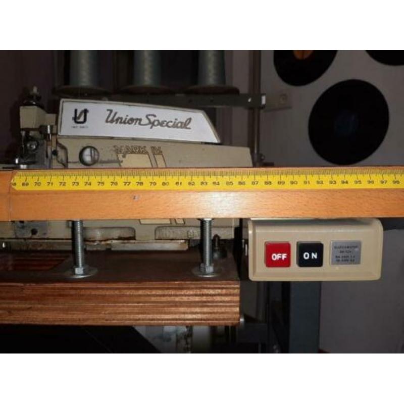 Industriele Lockmachine Union Special - Georgii Kobold Motor