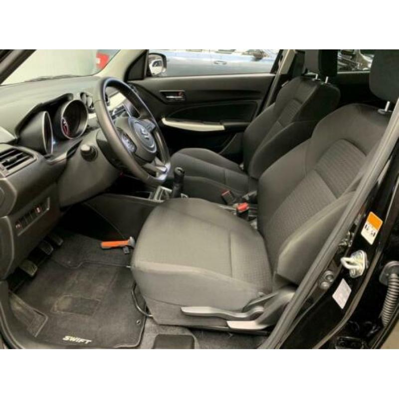 Suzuki Swift 1.2 Select NAVI-LMV-AIRCO-SPORT (bj 2018)