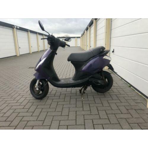 Piaggio zip 2t special paint multi flakes scooter brom aerox