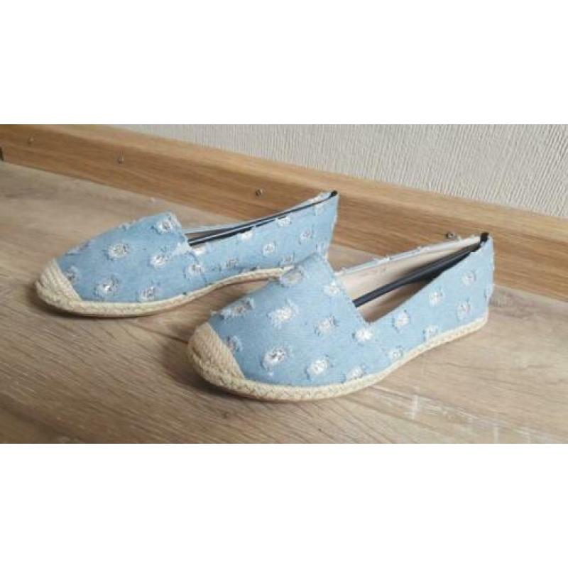 Nieuwe espadrilles Lucky Shoes 68-79 L.Blue mt 38
