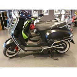 Vespa S snor Mat Zwart