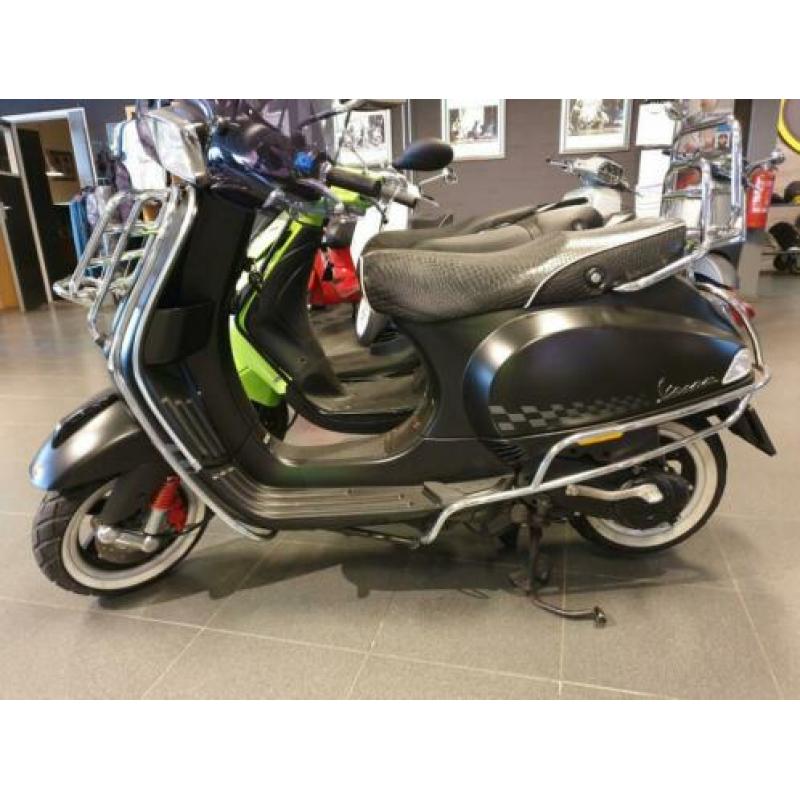 Vespa S snor Mat Zwart