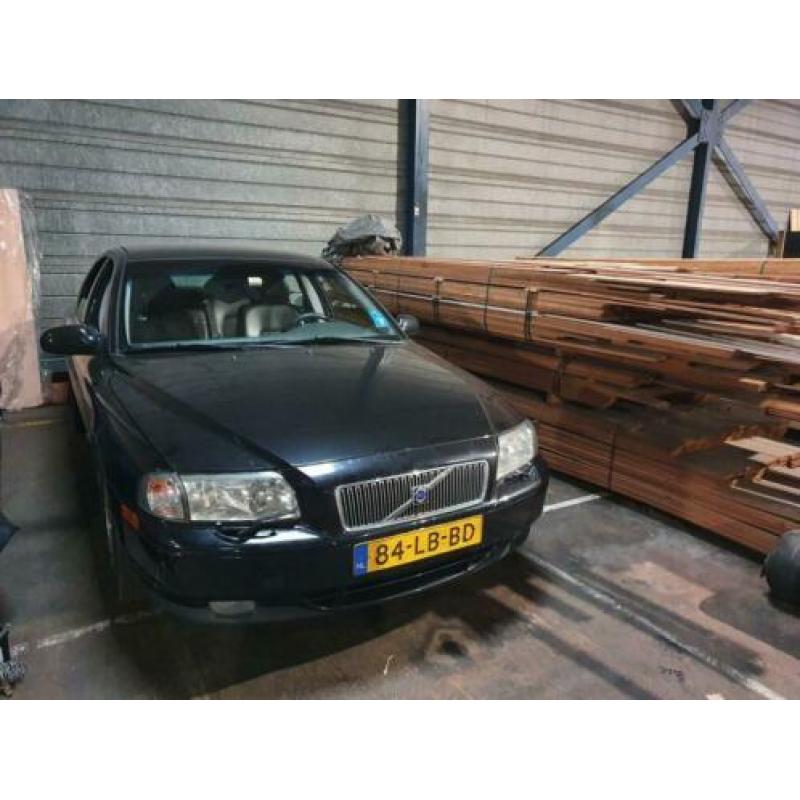 Volvo S80 2.4 170PK AUT 2002 Zwart € 1859, jaar APK