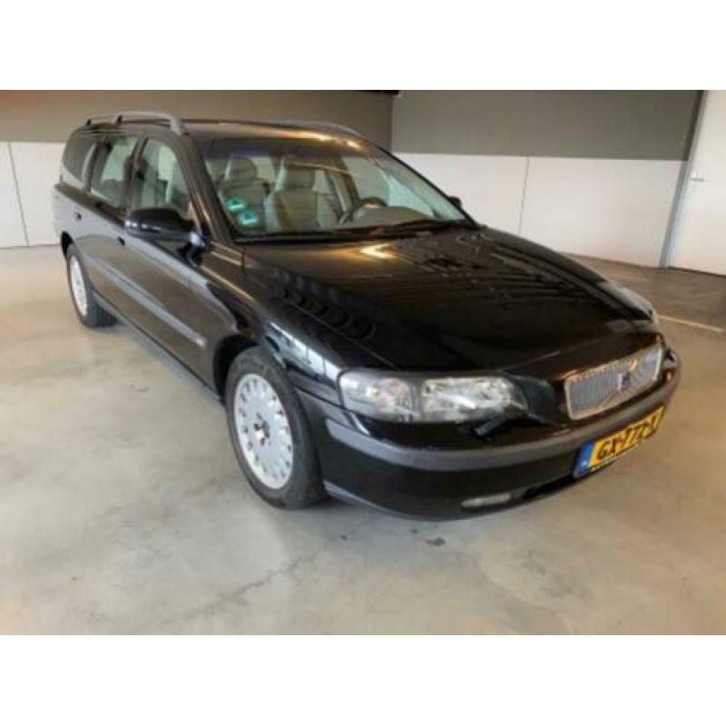 Volvo V70 2.4 140PK 2000 Zwart YOUNGTIMER