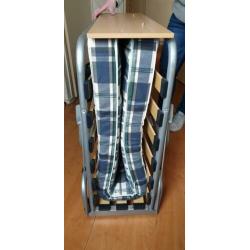 Opklap bed incl matras.