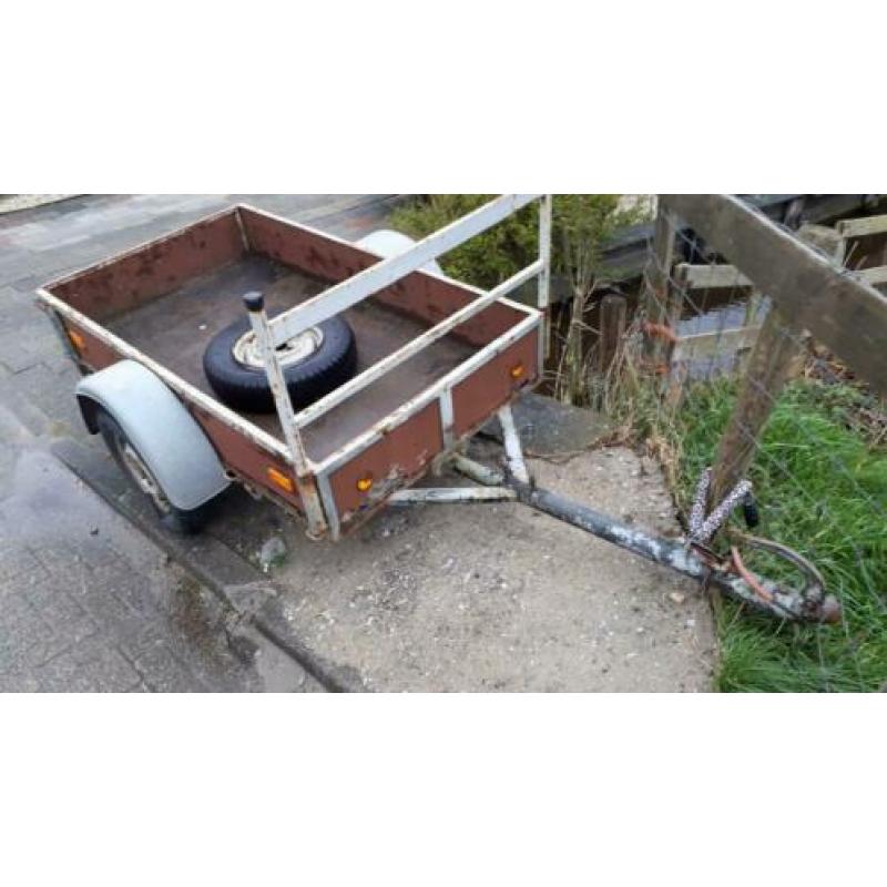 Aanhanger enkel asser 750kg voor weinig! Nieuwe banden