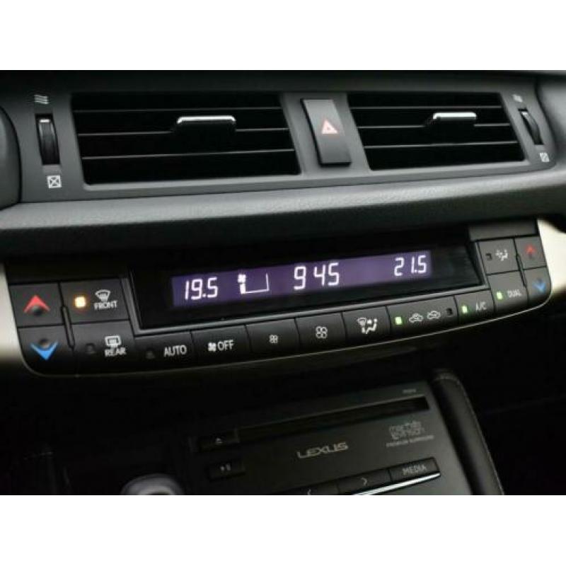 Lexus CT 200h Luxury Line Mark Levinson, Parkeercamera, Navi