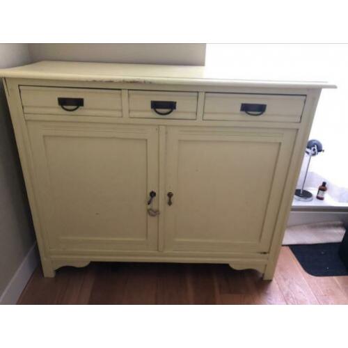 Vintage commode