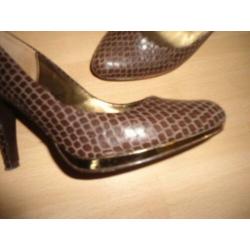 Massimo Dutti; Zeer mooie pumps van leer; maat 38