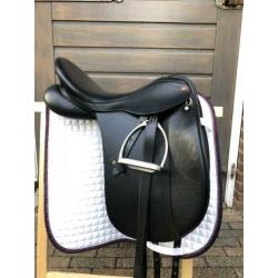 Mooi en zgan Albion K2 Genesis dressuurzadel