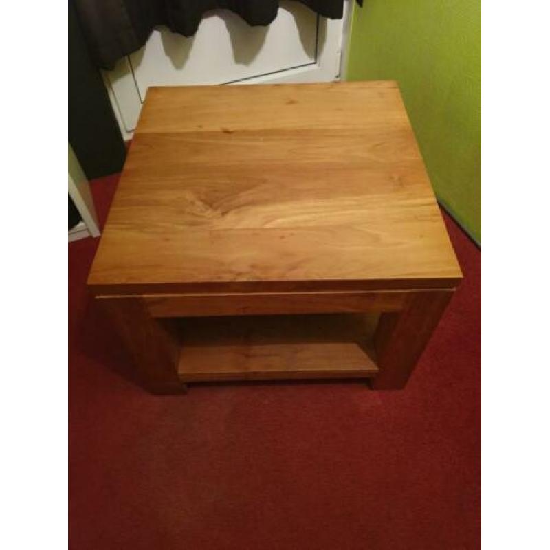 salontafel taek 60x60 cm hoogte 45 cm massief