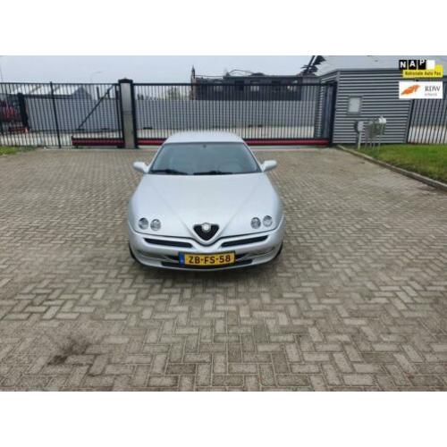 Alfa Romeo GTV 2.0-16V T.Spark L