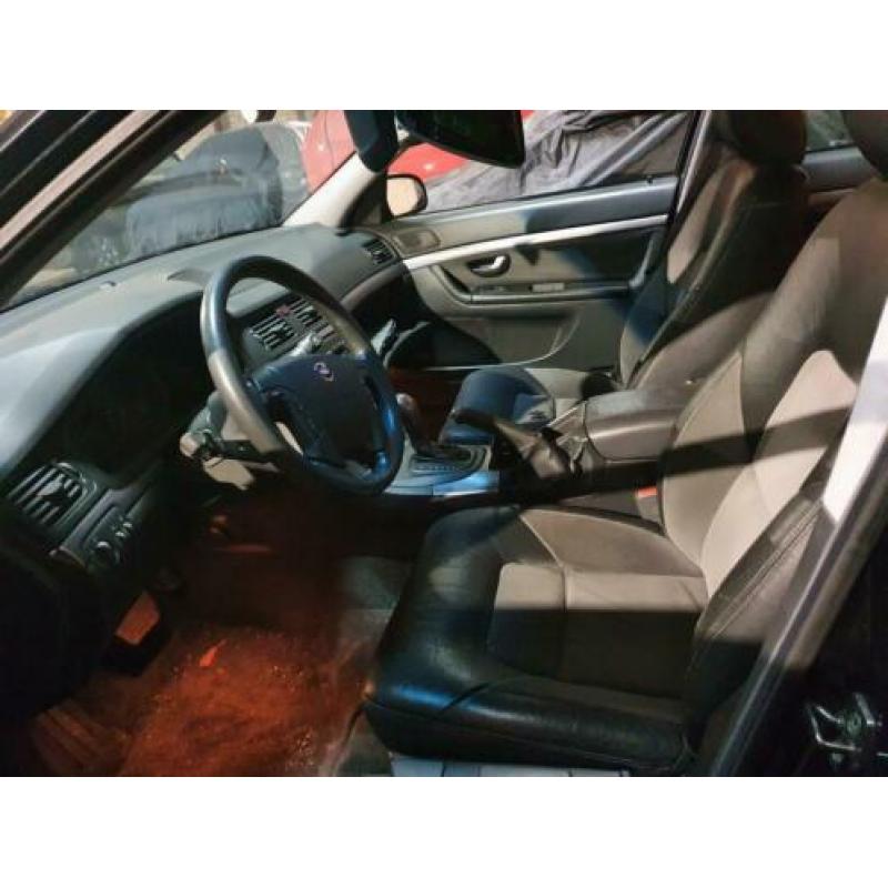 Volvo S80 2.4 170PK AUT 2002 Zwart € 1859, jaar APK