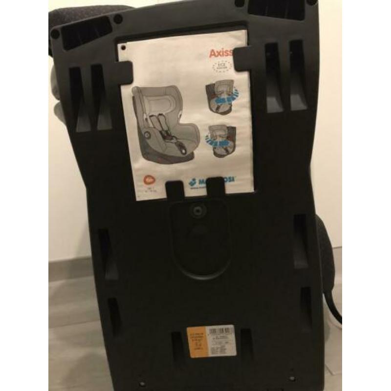 Maxi Cosi Axiss, draaibaar - 2 stuks voor € 80,- samen