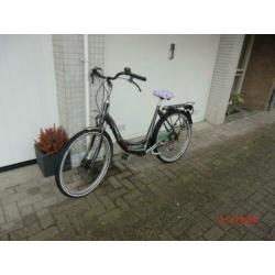 Rivel kleine dames fiets,26 inch,Hand rem en 3x versnelling.
