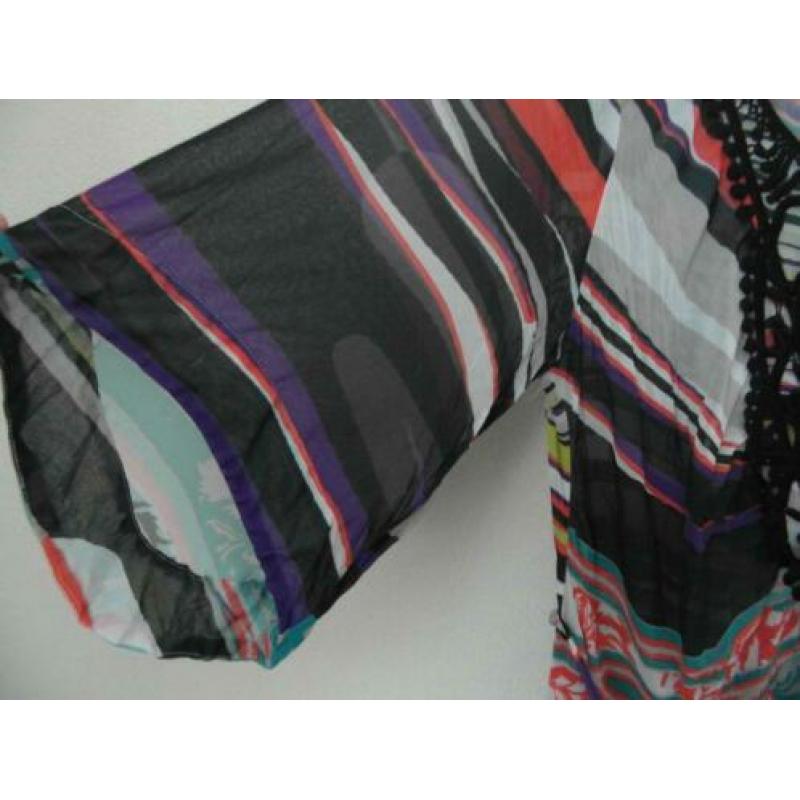 Vrolijk gekleurde blouse merk Summum maat L