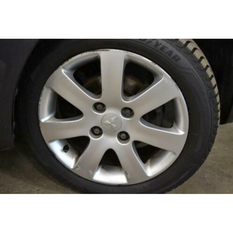 Mitsubishi Colt 1.3 Invite (bj 2005)