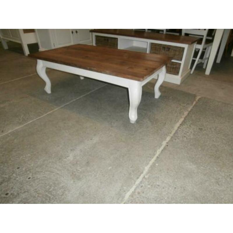 Mooie witte salontafel met teak blad