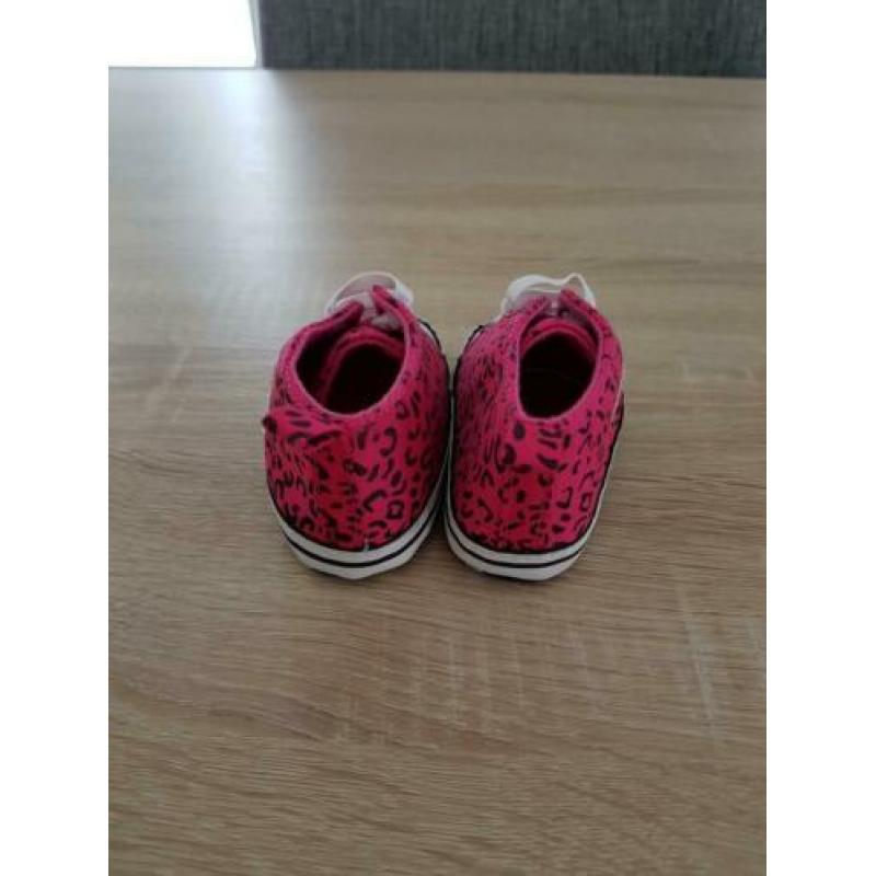 Nieuw!! Super gave roze luipaard baby gympen!! Maat 17/18!!