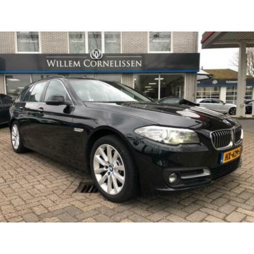 BMW 5-serie Touring 520d Executive Aut. Panoramadak Trekhaak