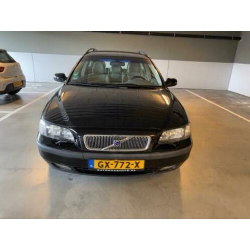 Volvo V70 2.4 140PK 2000 Zwart YOUNGTIMER