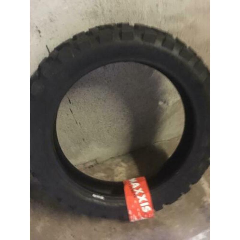 Nieuwe crosbrommer banden!
