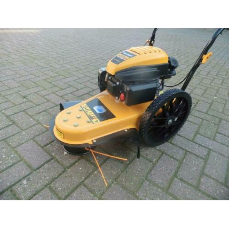 cub cadet hooggras maaier bosmaaier op wielen