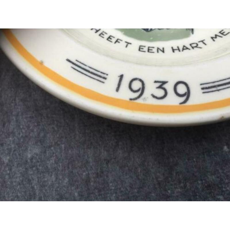 Mobilisatie - souvenir 1939 asbak (1) 'Blonde Mientje'