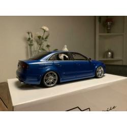 Exclusief en zeldzaam ! Audi RS4 Blauw van Minichamps !