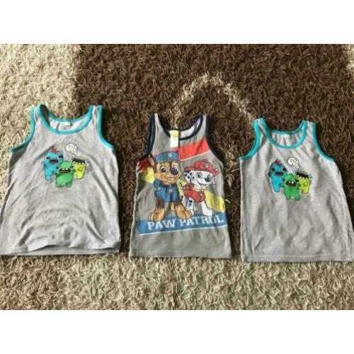 3 onderhemden Paw Patrol en 2 x monsters maat 122/128