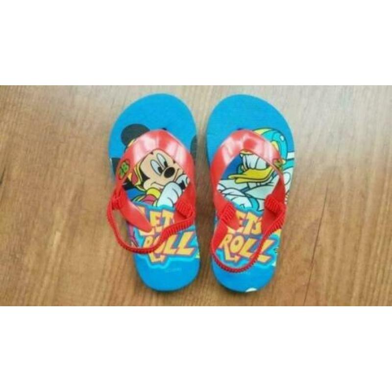 Nieuwe teenslippers met bandje maat 24 Disney