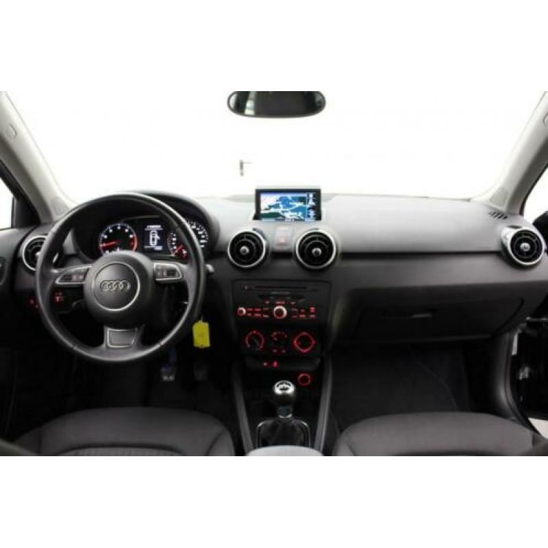 Audi A1 1.2 TFSI 86PK Connect Navi PDC Airco Cruise