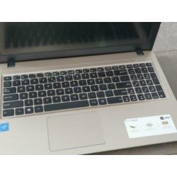 Laptop Asus Vivobook