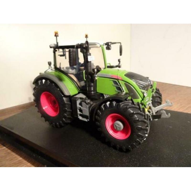 Te koop UH Fendt 724 Vario Nature Green.