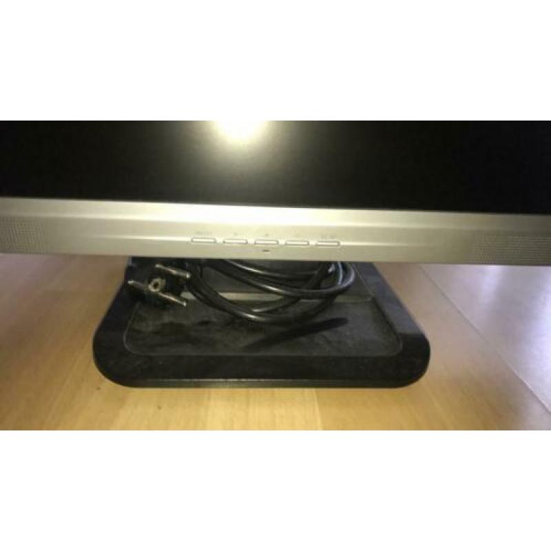 Monitor 21 inch