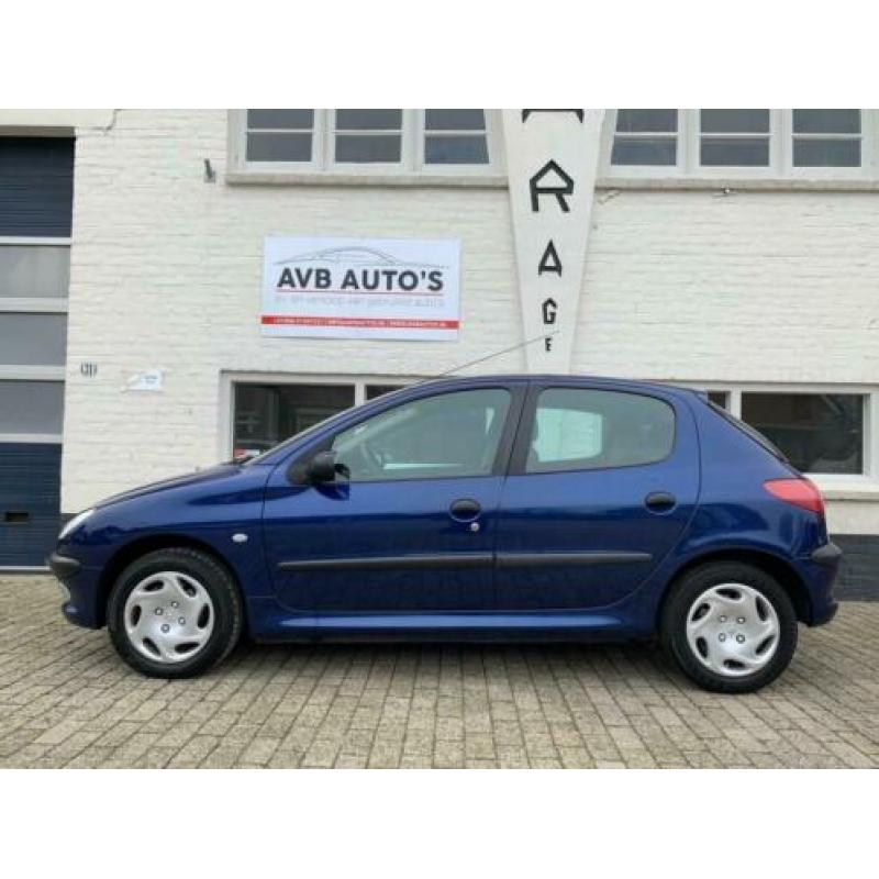 Peugeot 206 1.4 Gentry Clima