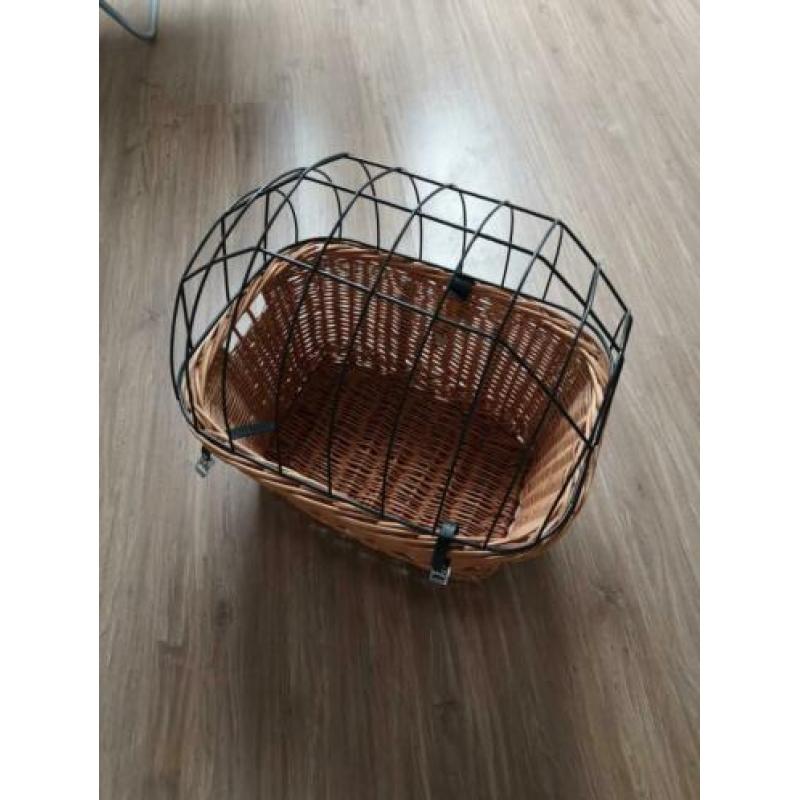 Fietsmand voor de hond