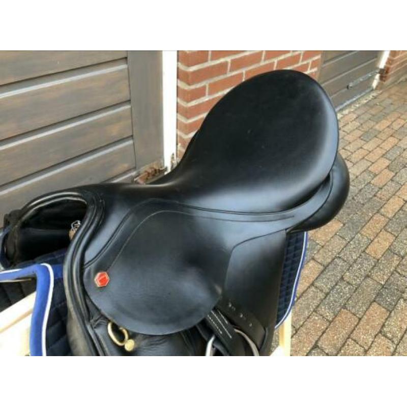 Mooi en zgan Albion K2 Genesis dressuurzadel