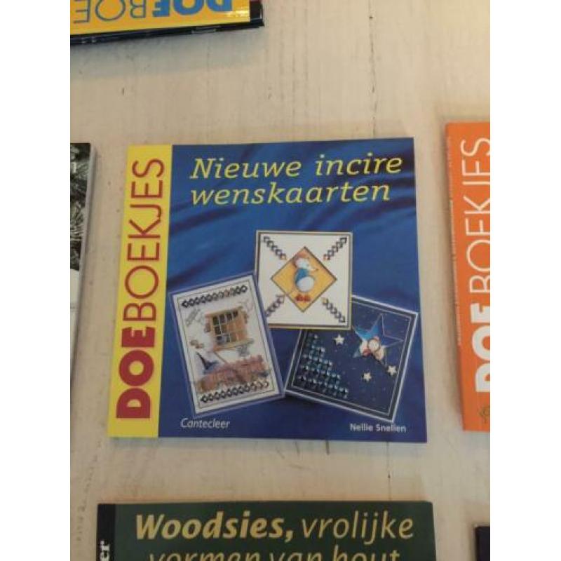 Heel veel hobby boekjes 0,50 p.s.